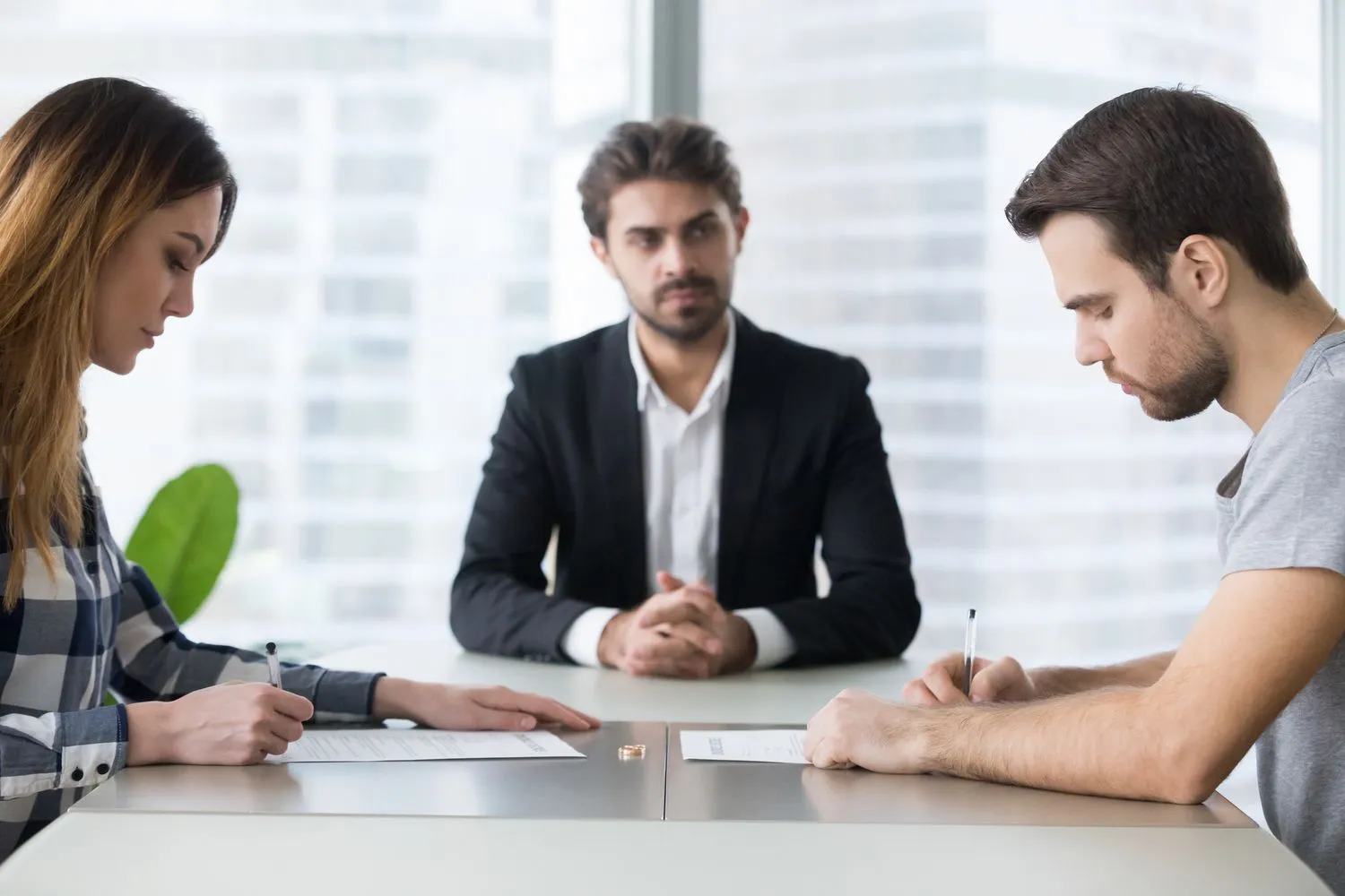 How EH Mediation Guides Couples Toward Fair and Balanced Outcomes Derby